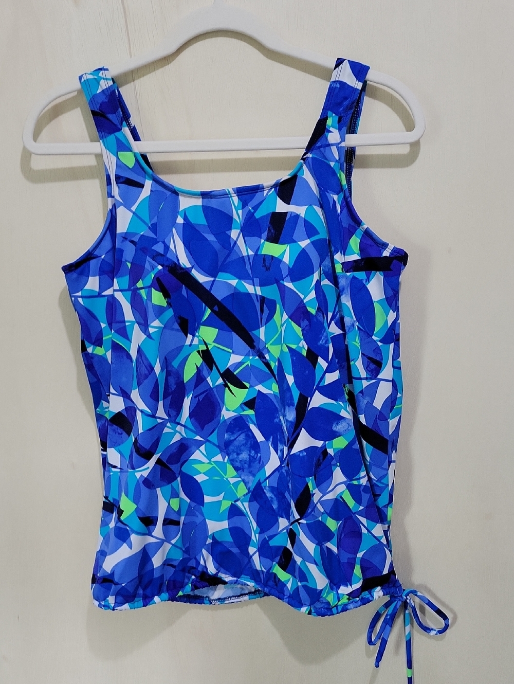 T.H.E. Blue Floral Tankini  Swim Top Sz 12, Beach, Vacation, Resort Wear
